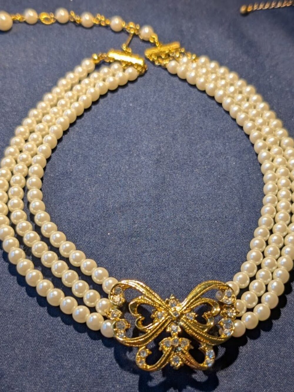 Vintage 1995 Avon "Parisian Butterfly" Three-Strand Faux Pearl Choker